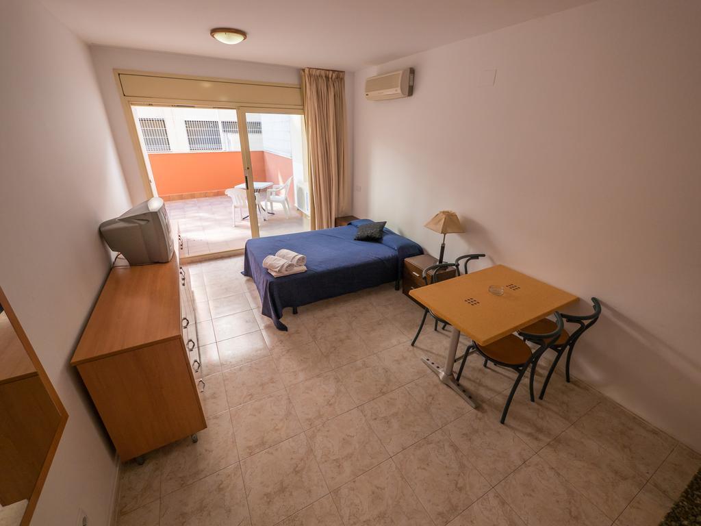 Apartaments Ar Easy Santa Anna II リョレート・デ・マル エクステリア 写真