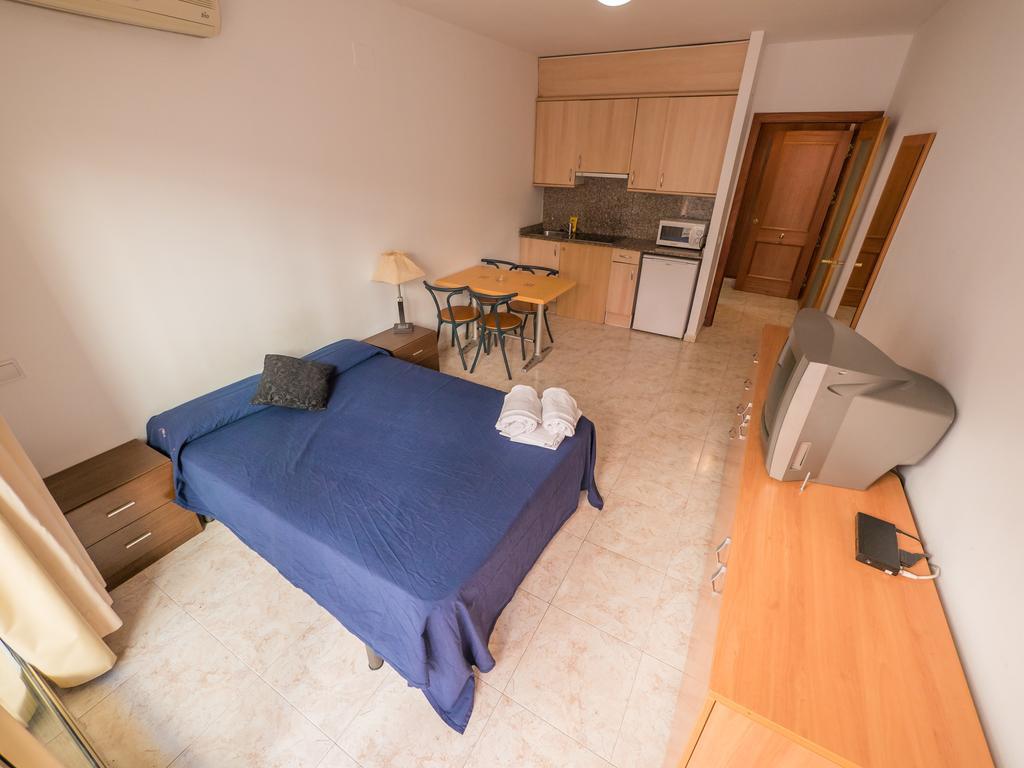 Apartaments Ar Easy Santa Anna II リョレート・デ・マル エクステリア 写真