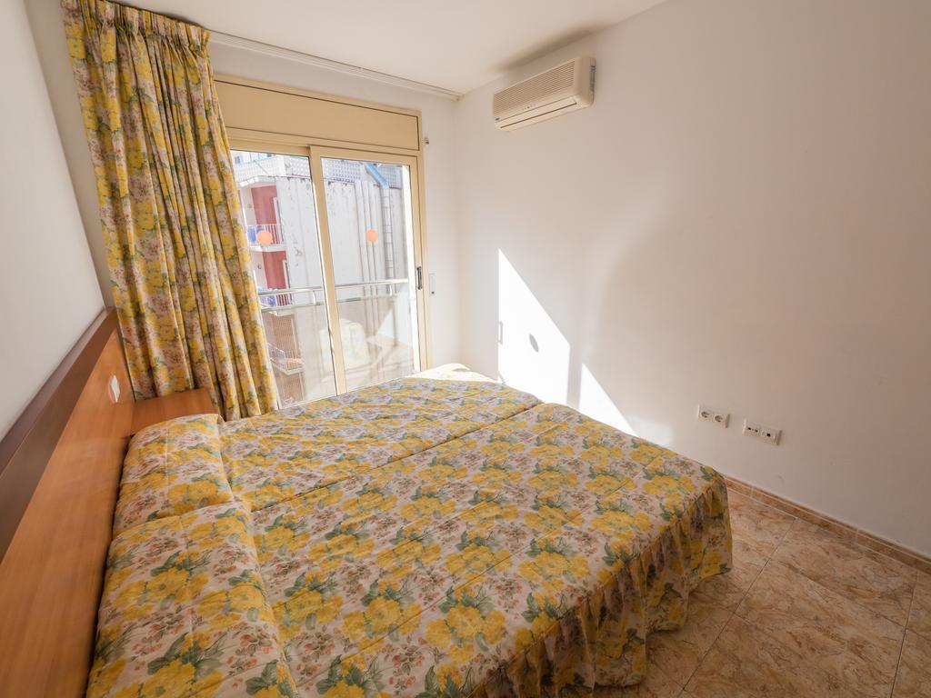 Apartaments Ar Easy Santa Anna II リョレート・デ・マル エクステリア 写真